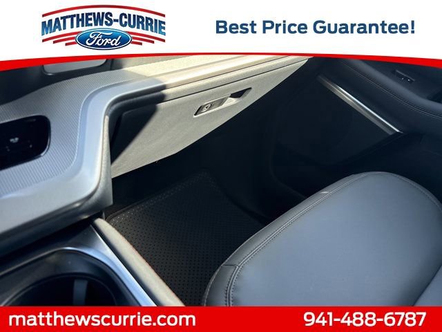 New 2025 Ford Expedition Active image 26