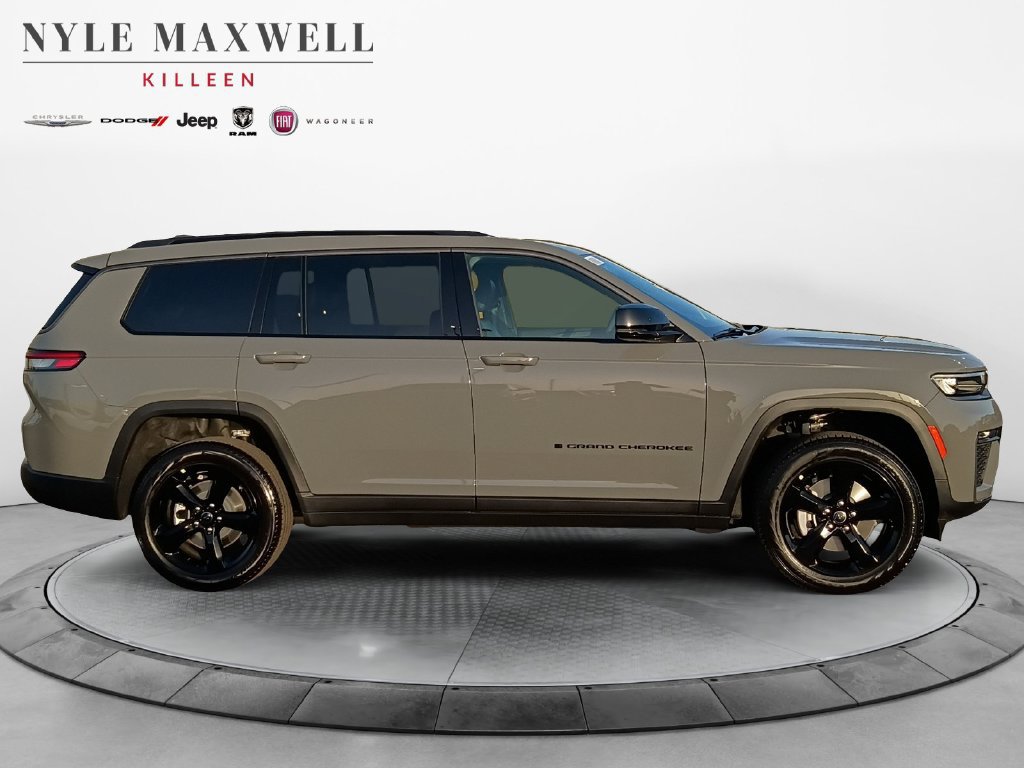 New 2027 Jeep Grand Cherokee L Limited w/ Limited Altitude Package AWD/4WD image 17