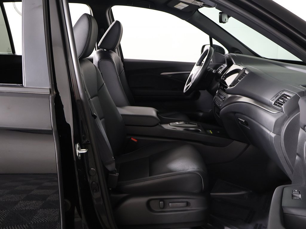Used 2024 Honda Passport EX-L image 28