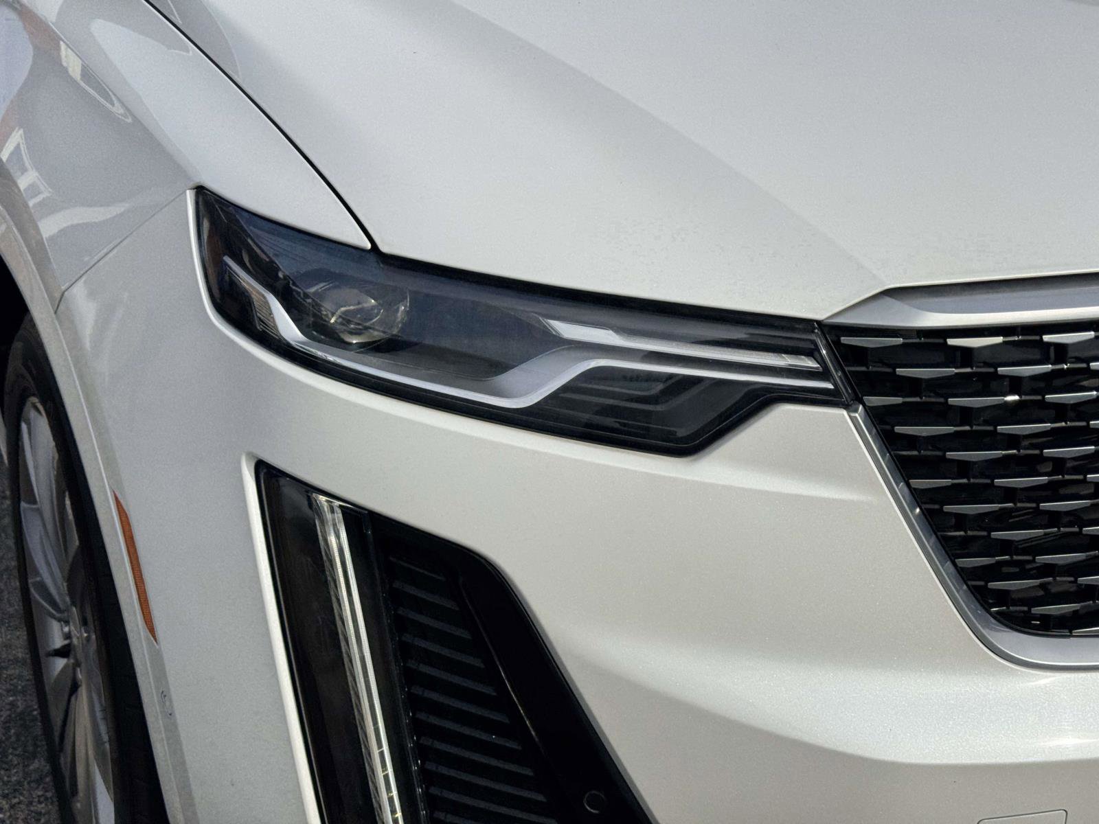 Used 2022 Cadillac XT6 Premium Luxury w/ Technology Package image 8