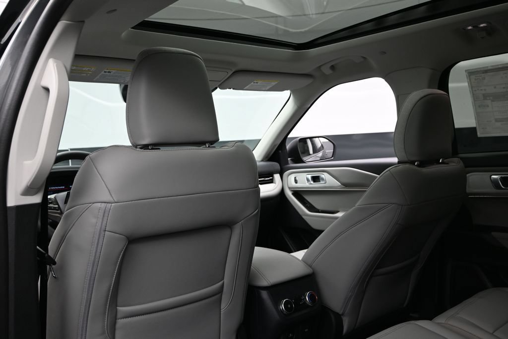 New 2026 Ford Explorer Active w/ Active Comfort Package AWD/4WD image 25