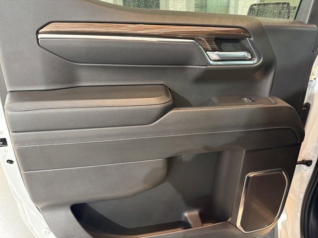 Used 2023 Chevrolet Silverado 1500 RST w/ Z71 Off-Road Package image 16