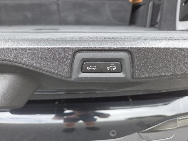 Used 2020 BMW X7 xDrive40i w/ M Sport Package AWD/4WD image 19