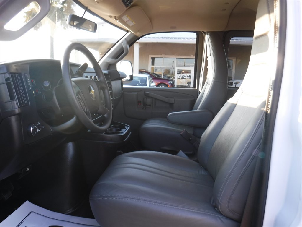 Used 2020 Chevrolet Express 3500 LS image 11
