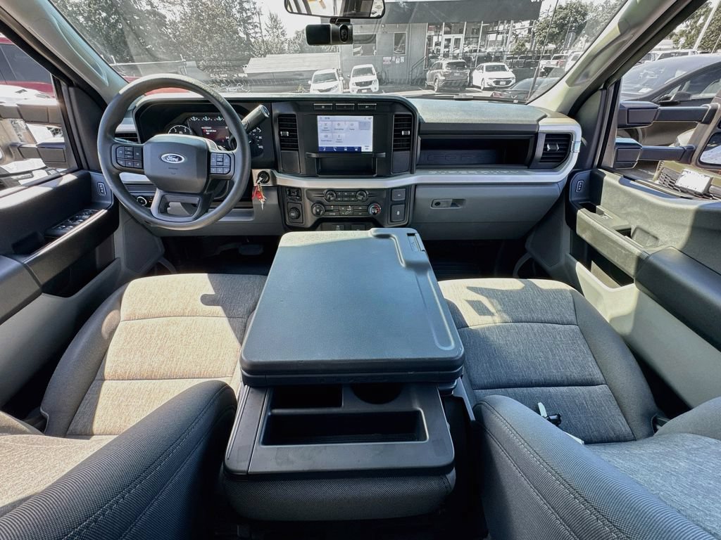 Used 2024 Ford F550 2WD SuperCab Super Duty image 26