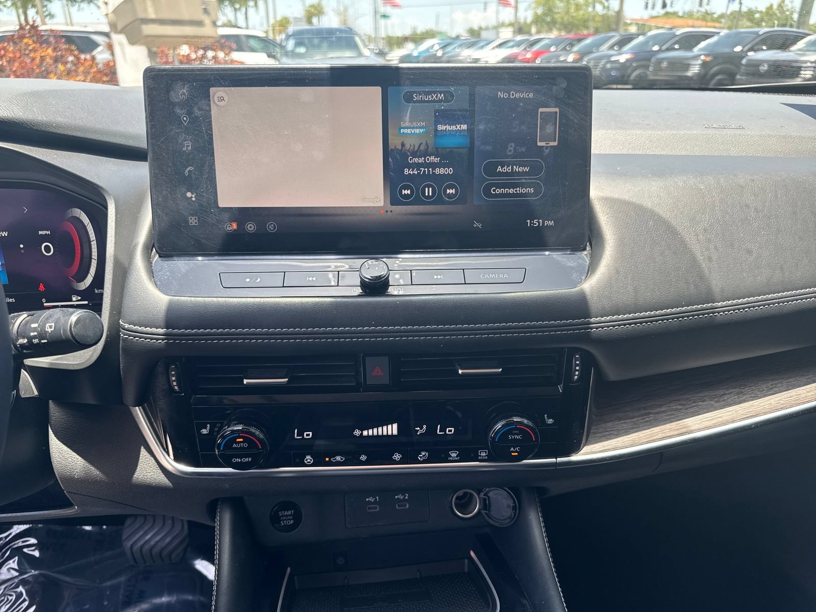 Certified 2024 Nissan Rogue Platinum FWD image 28