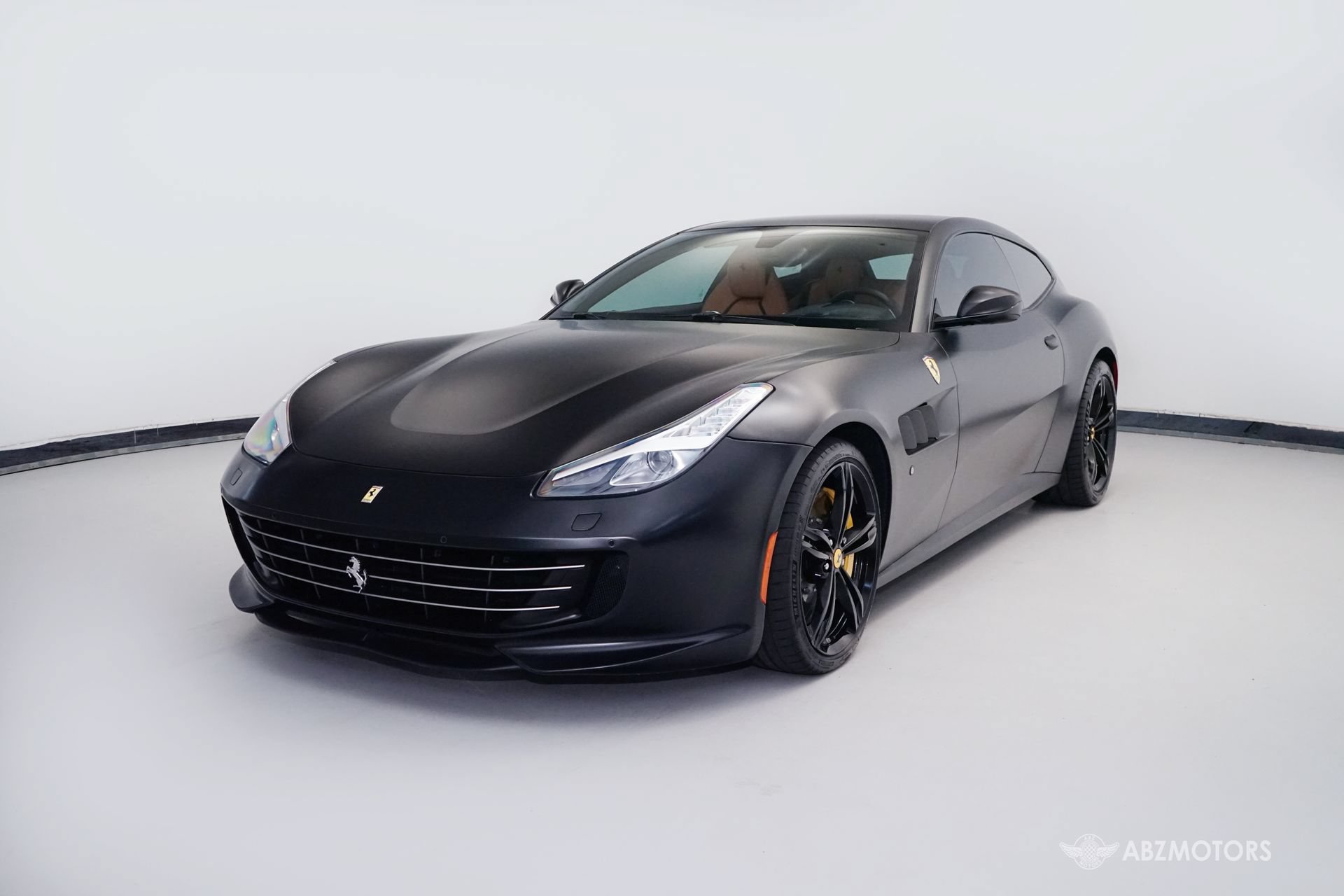 Used 2018 Ferrari GTC4Lusso AWD/4WD image 2