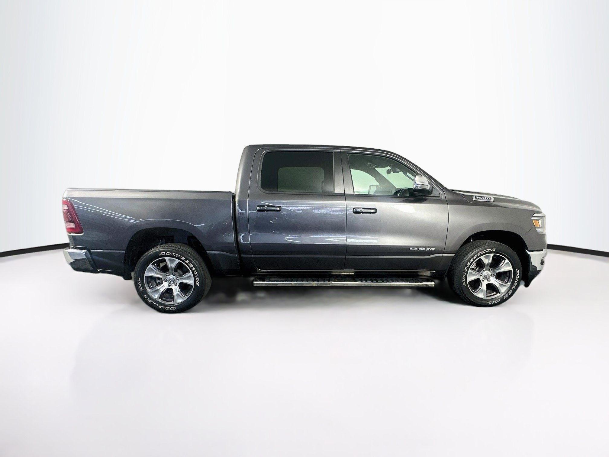 Used 2023 RAM 1500 Laramie AWD/4WD image 10