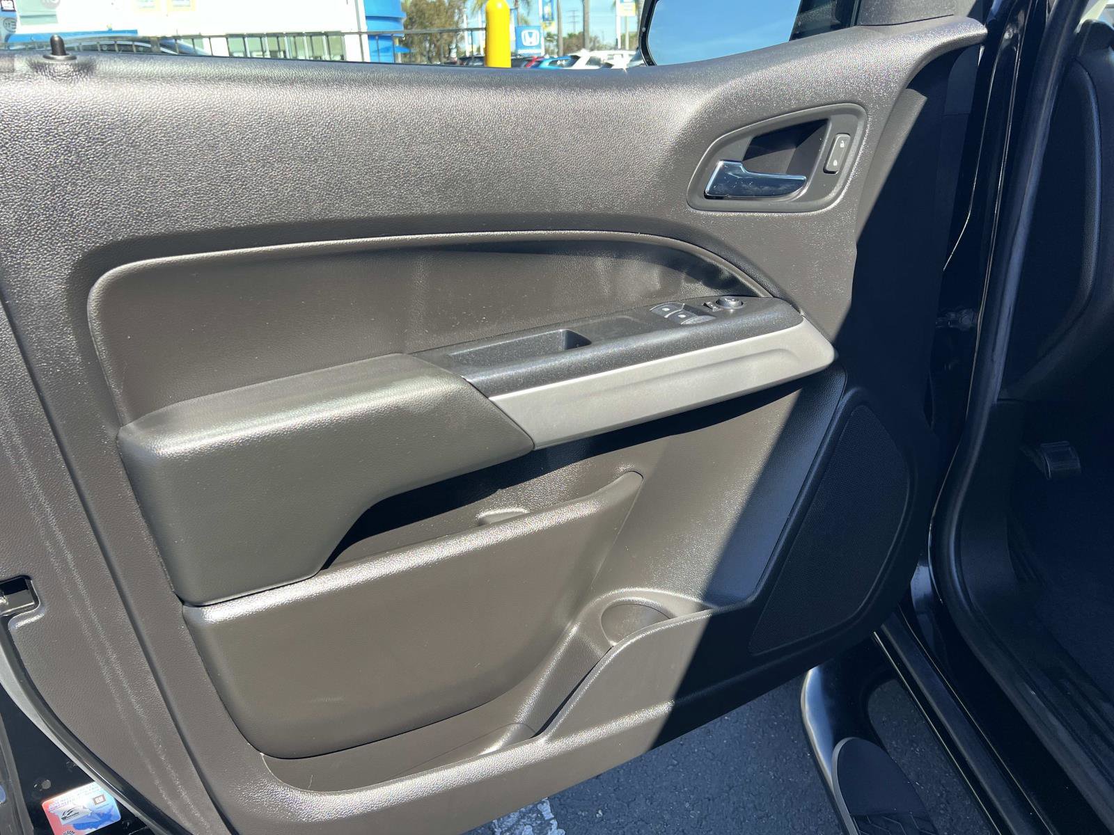 Used 2019 Chevrolet Colorado LT image 6