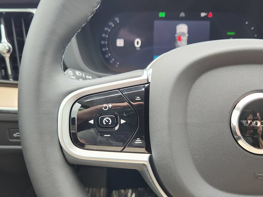 New 2026 Volvo XC60 T8 Plus w/ Climate Package AWD/4WD image 17