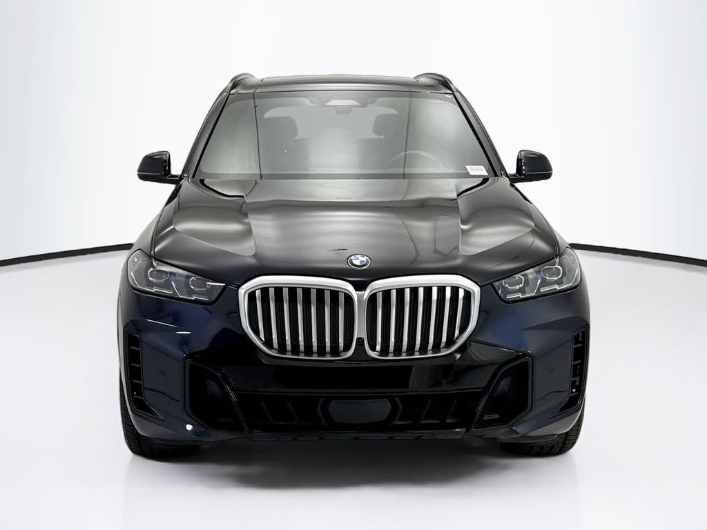 Certified 2024 BMW X5 sDrive40i w/ M Sport Package RWD image 2