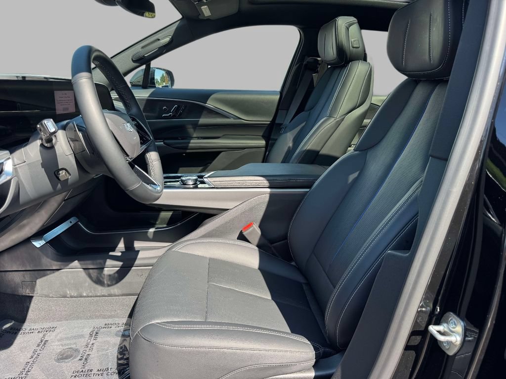 Certified 2025 Cadillac Lyriq Luxury w/ LPO, Floor Liner Package RWD image 2