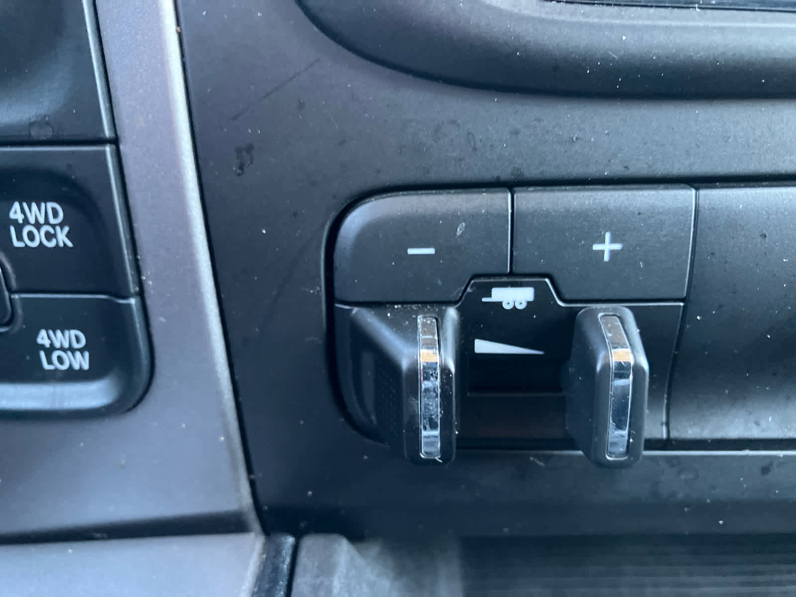 Used 2023 RAM 1500 Classic SLT w/ Trailer & Traction Group image 26