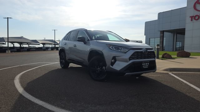 Used 2021 Toyota RAV4 XSE AWD/4WD image 9