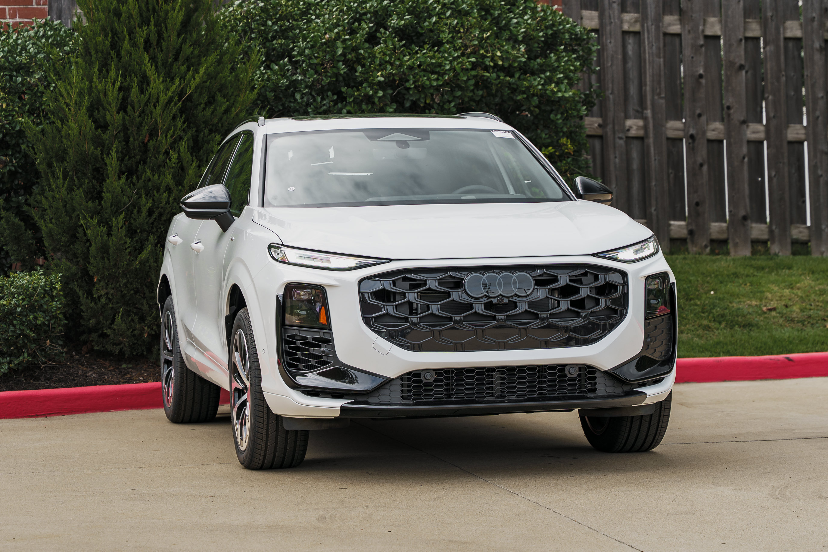 New 2026 Audi Q3 quattro 2.0T AWD/4WD image 2