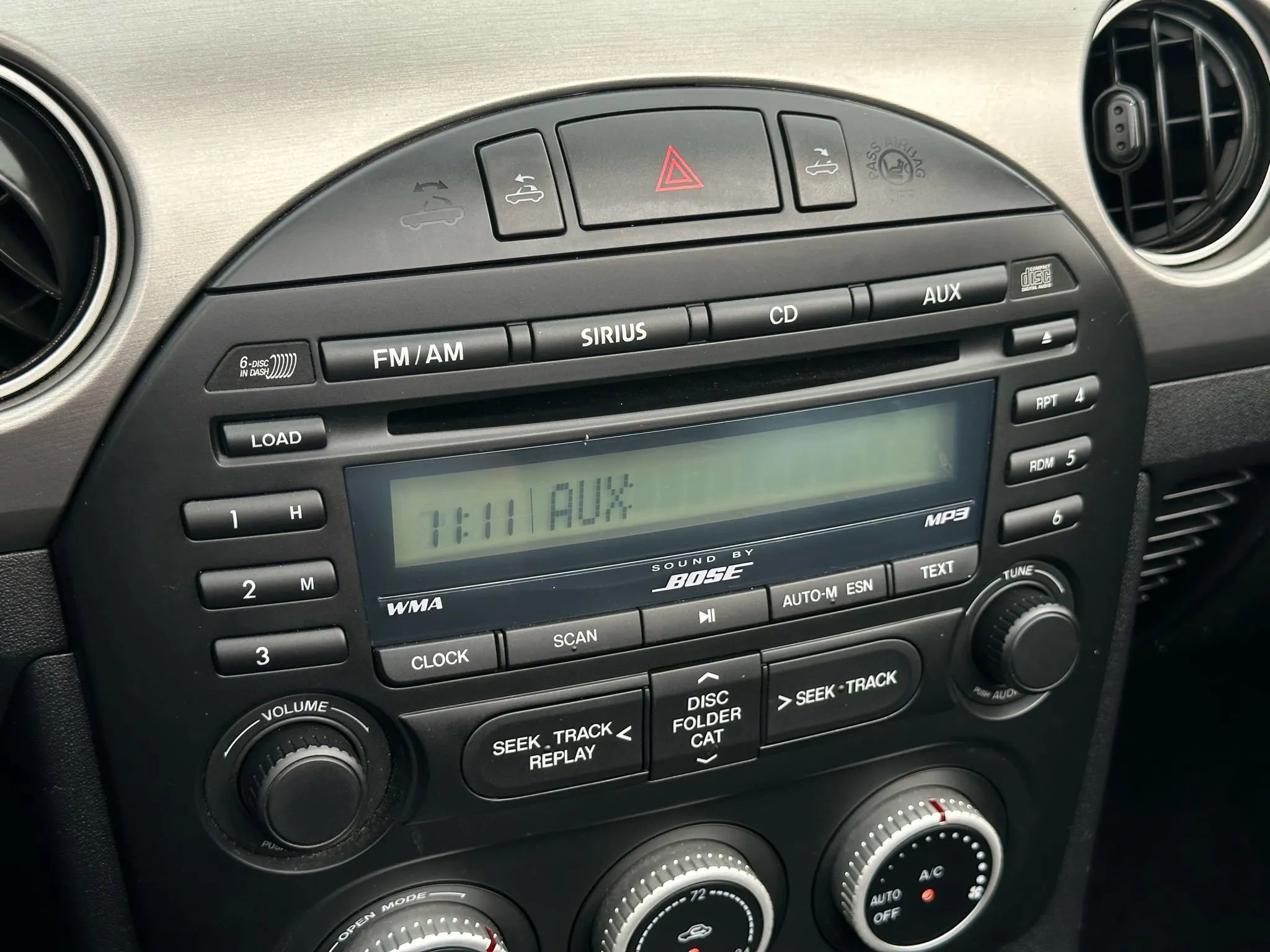 Used 2012 MAZDA MX-5 Miata Grand Touring w/ Premium Pkg image 25