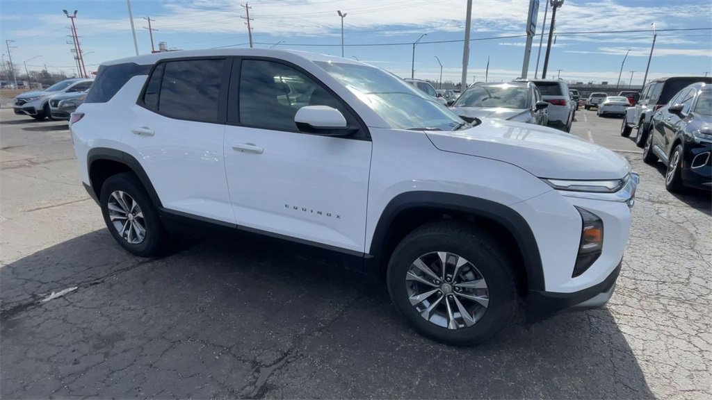 New 2026 Chevrolet Equinox LT w/ LPO, Floor Liner Package image 3