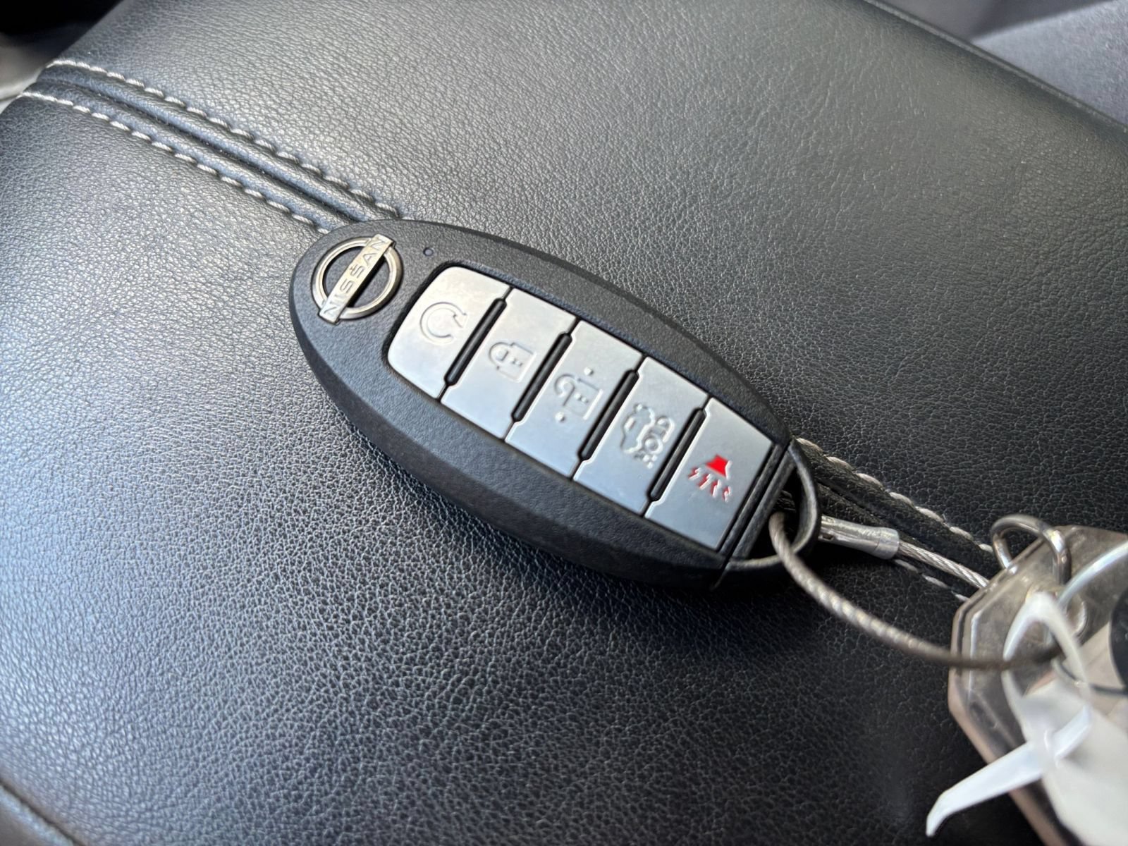 Used 2025 Nissan Altima 2.5 SV FWD image 32