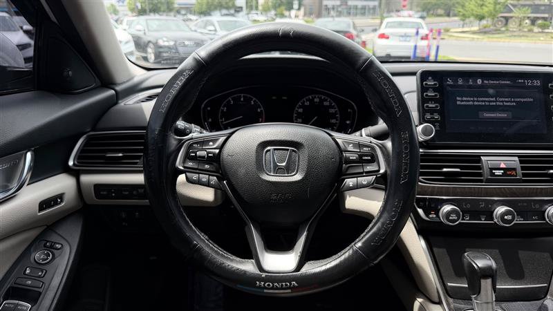 Used 2018 Honda Accord Touring image 30