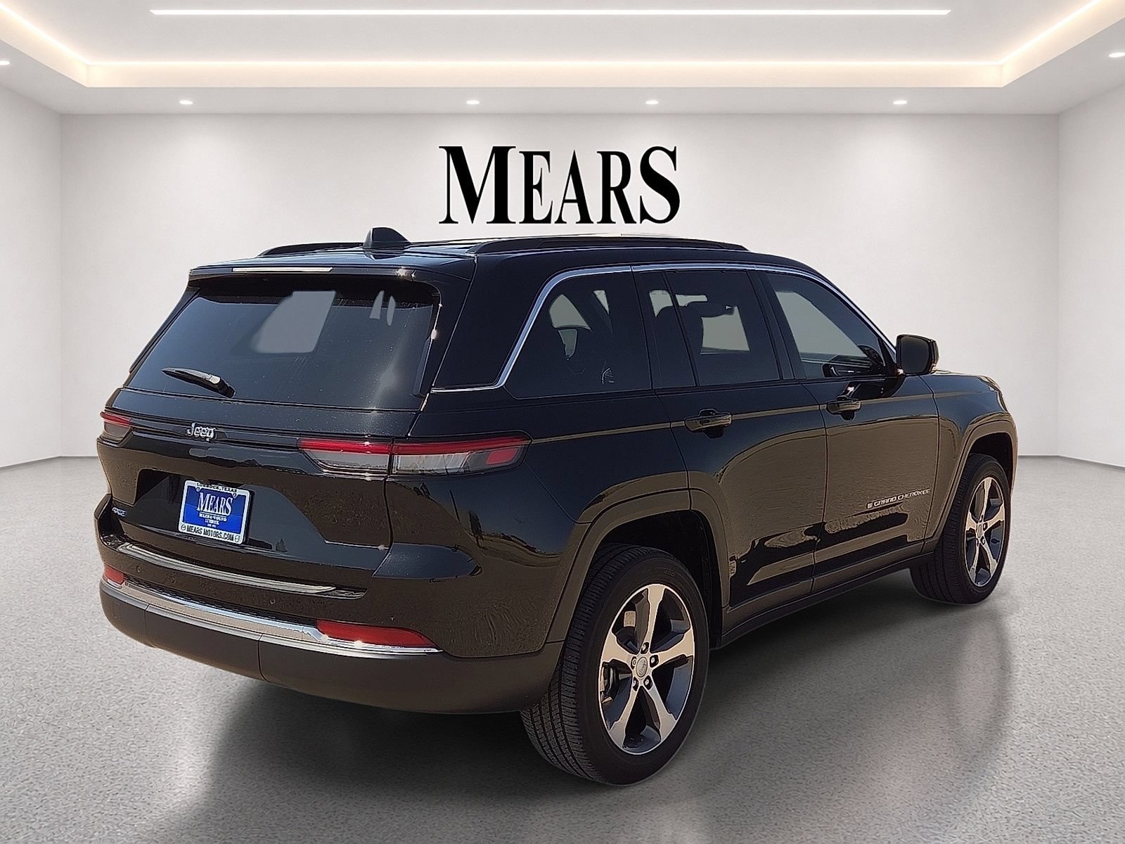 Used 2023 Jeep Grand Cherokee 4WD 4xe image 5