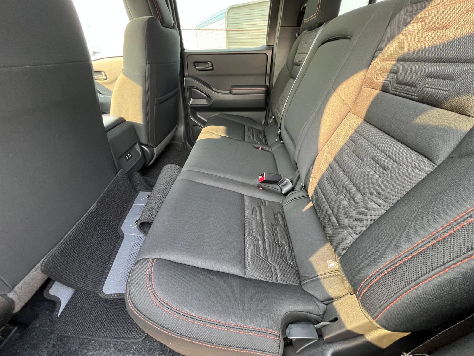 Used 2026 Nissan Frontier PRO-4X AWD/4WD image 22