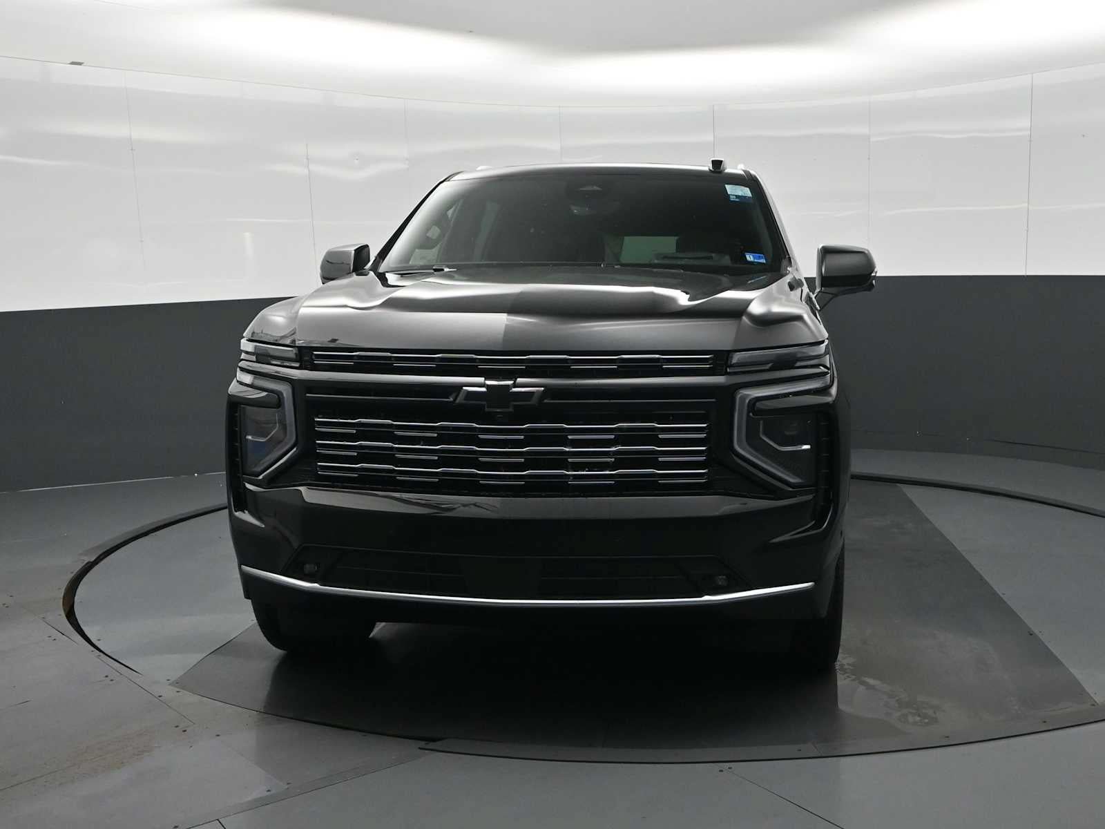 New 2026 Chevrolet Suburban High Country AWD/4WD image 5