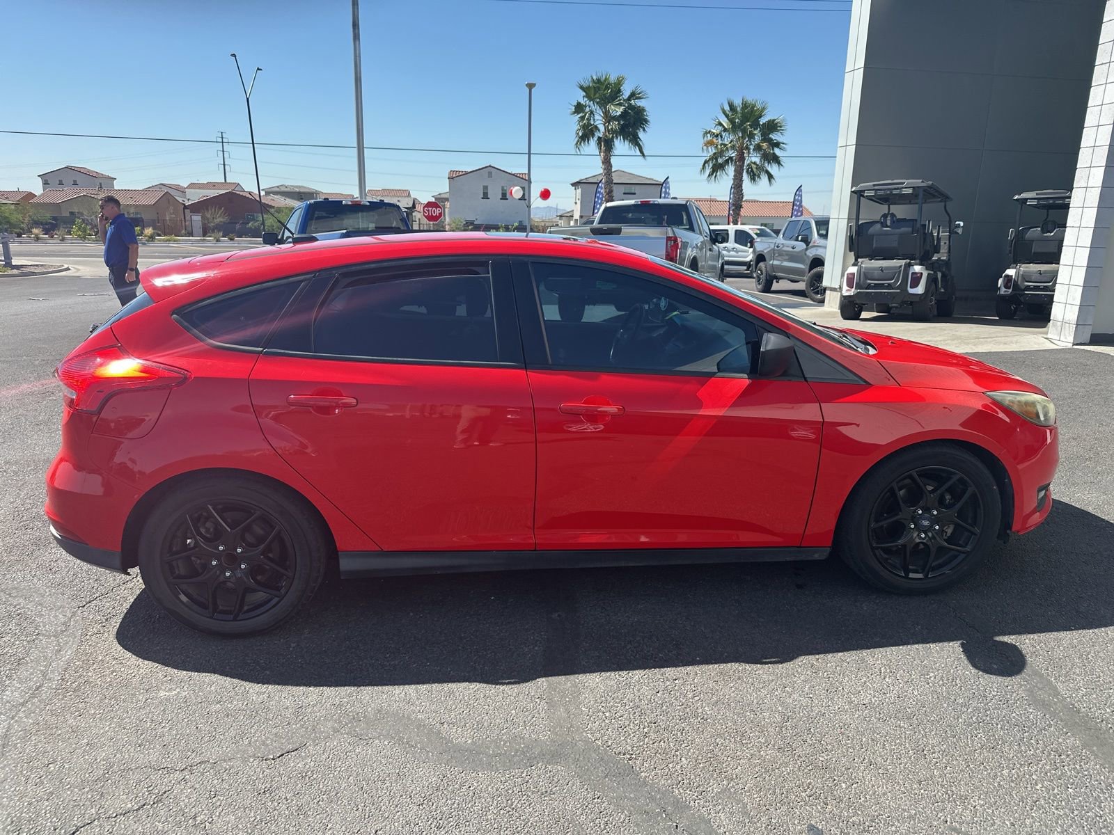 Used 2016 Ford Focus SE w/ Equipment Group 201A image 8