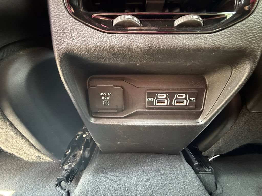 Used 2024 Jeep Grand Cherokee Altitude AWD/4WD image 39