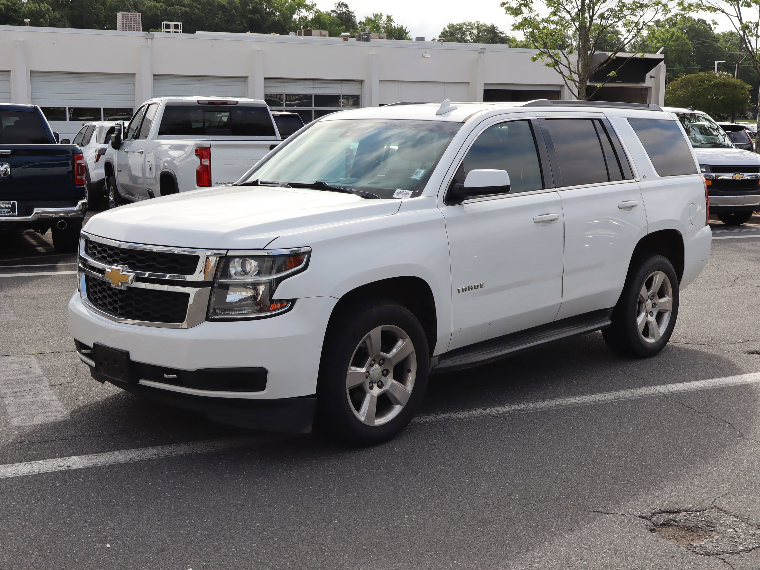Used 2016 Chevrolet Tahoe LT AWD/4WD image 5