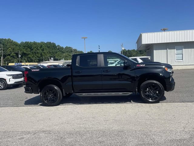 Used 2025 Chevrolet Silverado 1500 LT Trail Boss w/ Convenience Package II AWD/4WD image 2