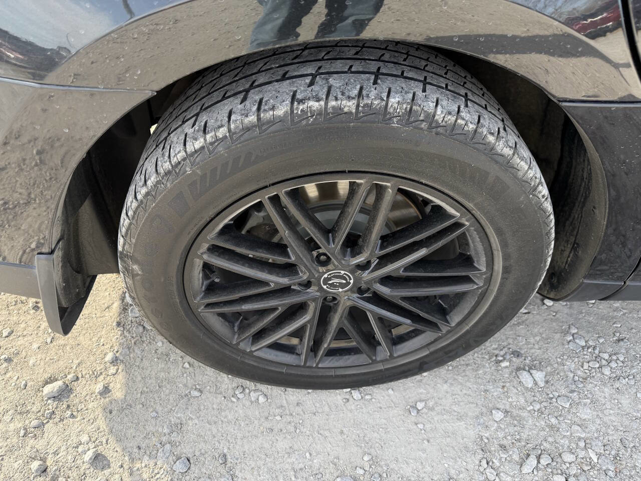 Used 2013 Ford Taurus SEL image 25