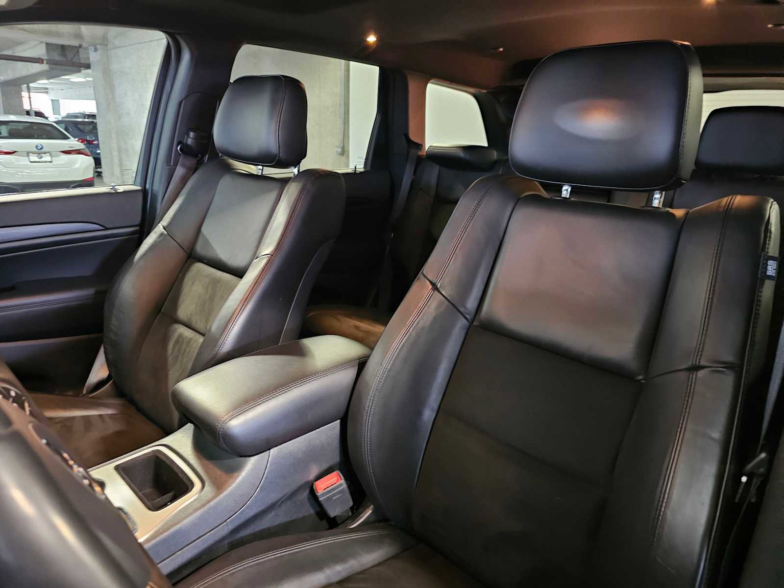 Used 2021 Jeep Grand Cherokee Laredo X image 28