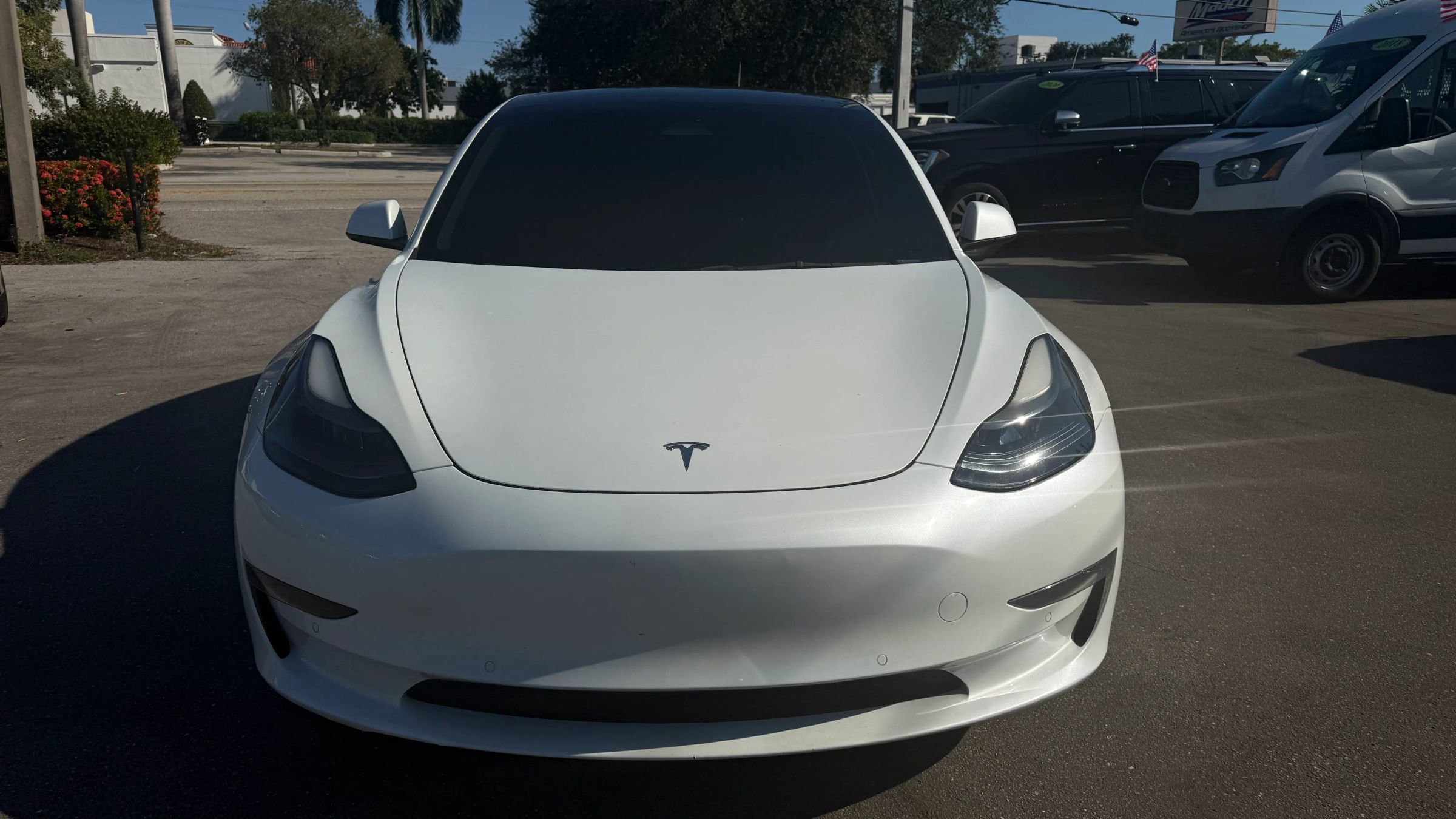 Used 2022 Tesla Model 3 Standard Range RWD image 9