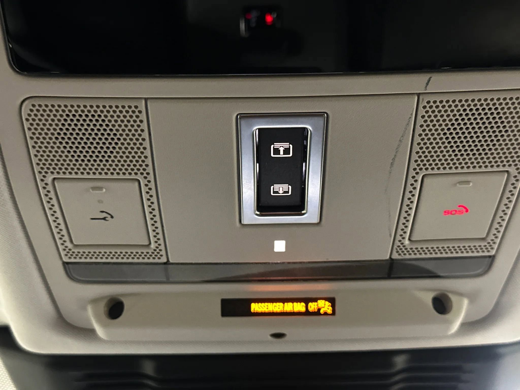 Used 2025 Land Rover Discovery Sport S image 43