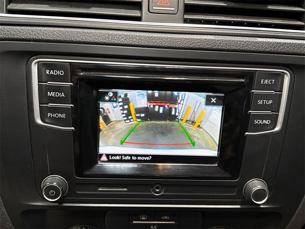 Used 2017 Volkswagen Jetta S image 17