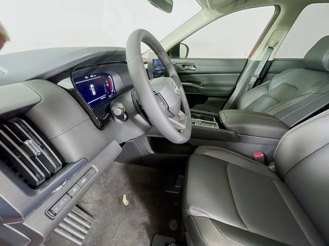 New 2026 Nissan Pathfinder SL image 13