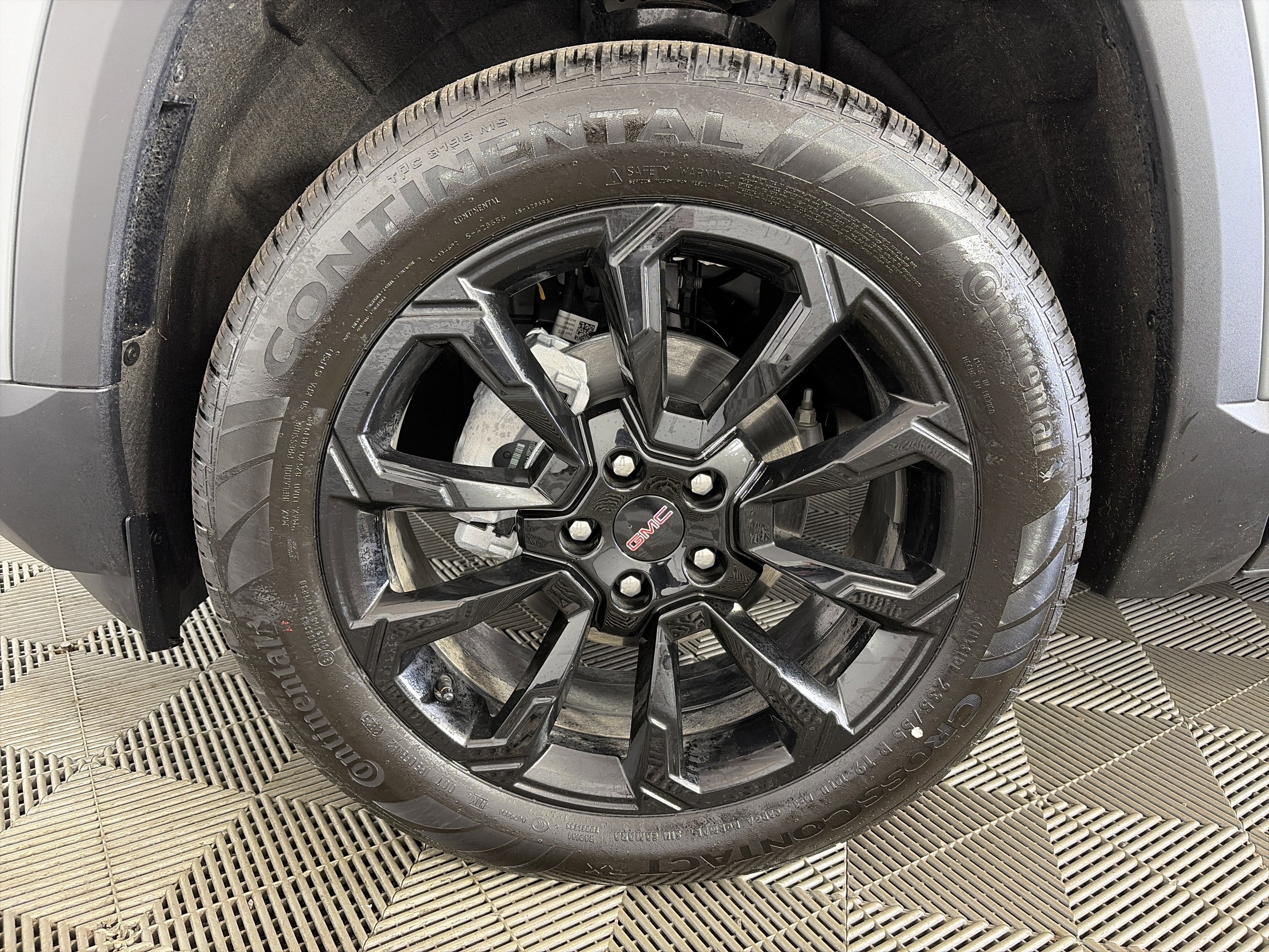 Certified 2026 GMC Terrain Elevation w/ Elevation Premium Package image 13