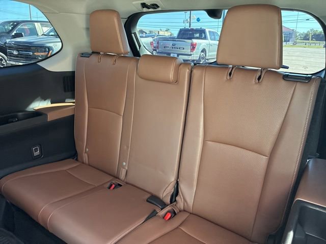 Used 2024 Toyota Grand Highlander AWD image 19
