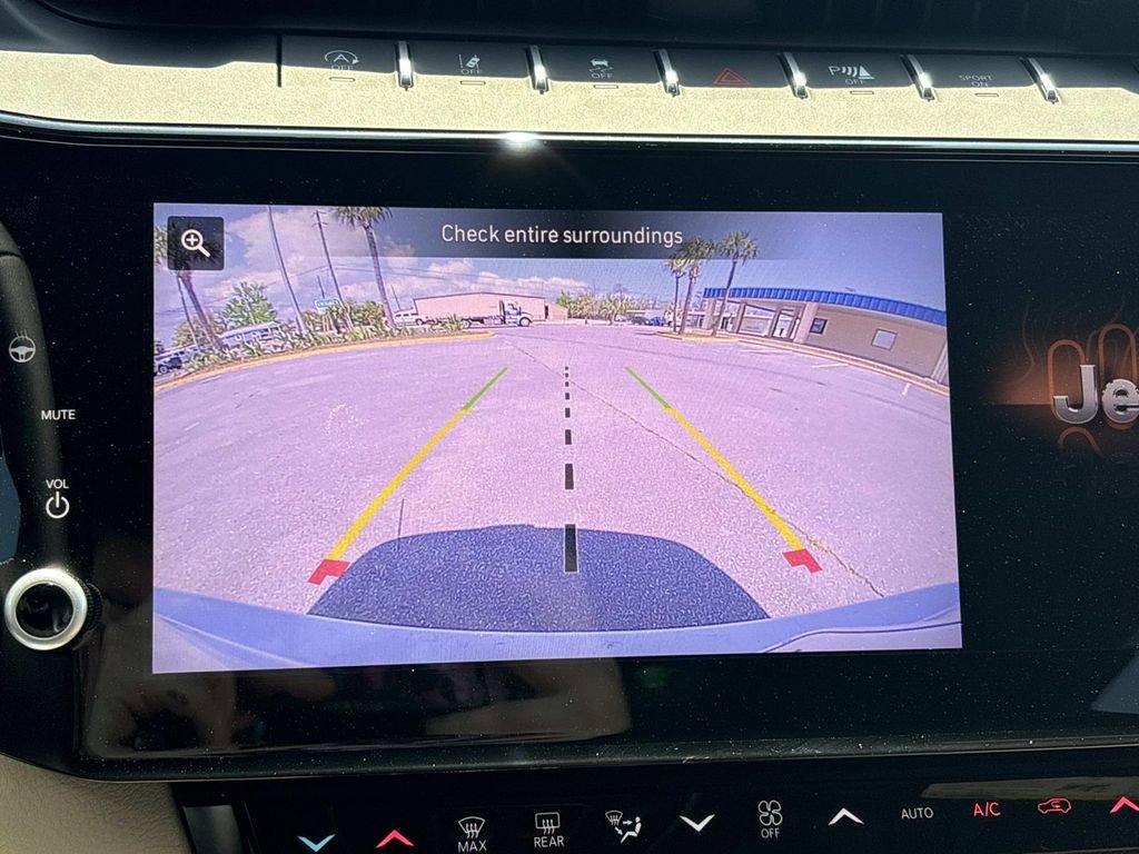 New 2026 Jeep Grand Cherokee Limited RWD image 21