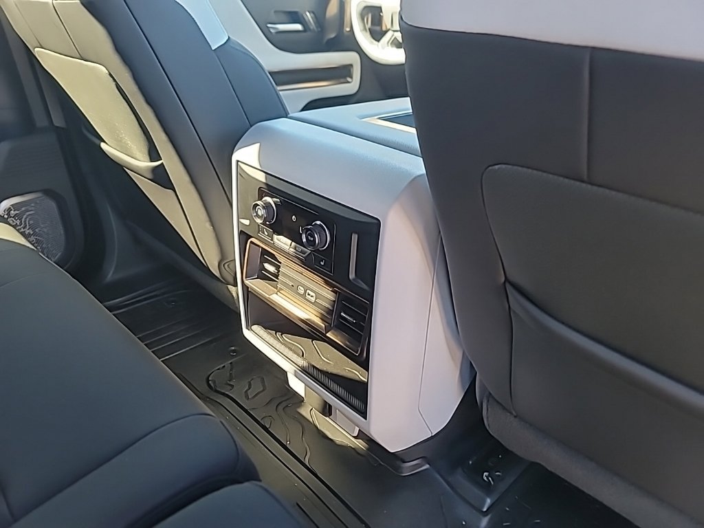 Used 2025 GMC Hummer EV 2X w/ LPO, Dark Essentials Package AWD/4WD image 14