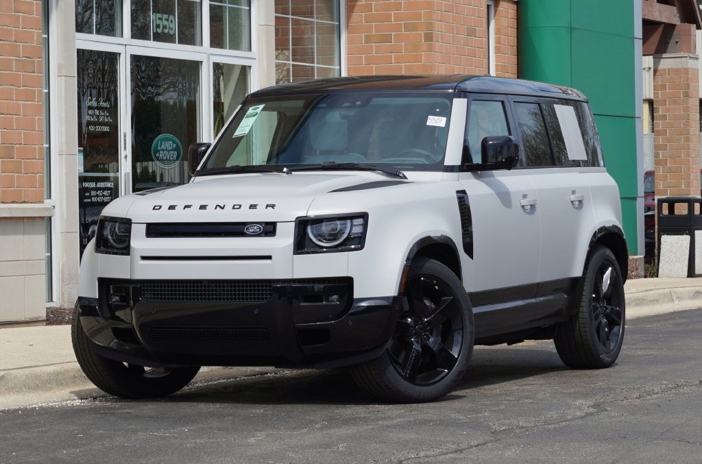 New 2026 Land Rover Defender 110 X-Dynamic SE AWD/4WD image 1