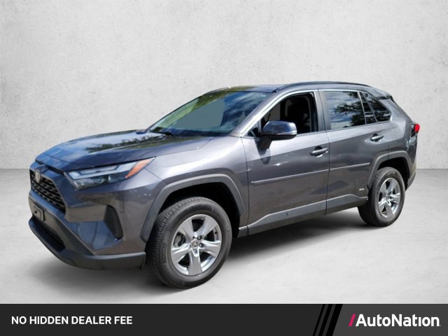 Used 2022 Toyota RAV4 XLE w/ Convenience Package AWD/4WD image 1