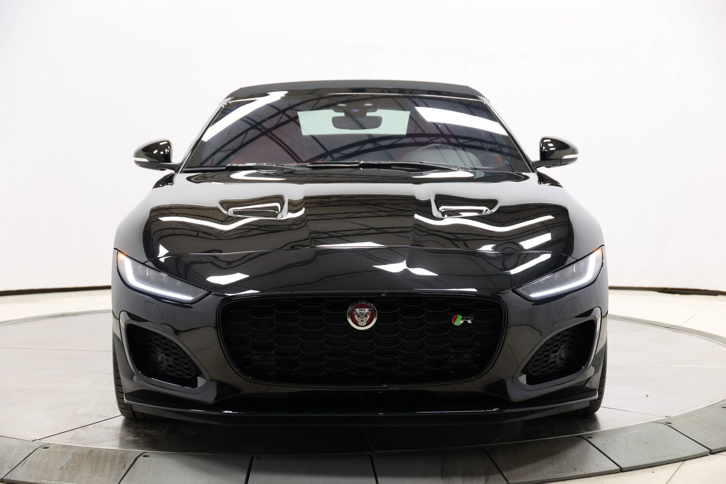 Used 2023 Jaguar F-TYPE R image 72