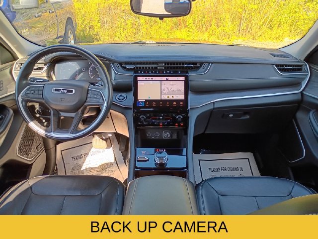 Used 2022 Jeep Grand Cherokee Limited AWD/4WD image 9