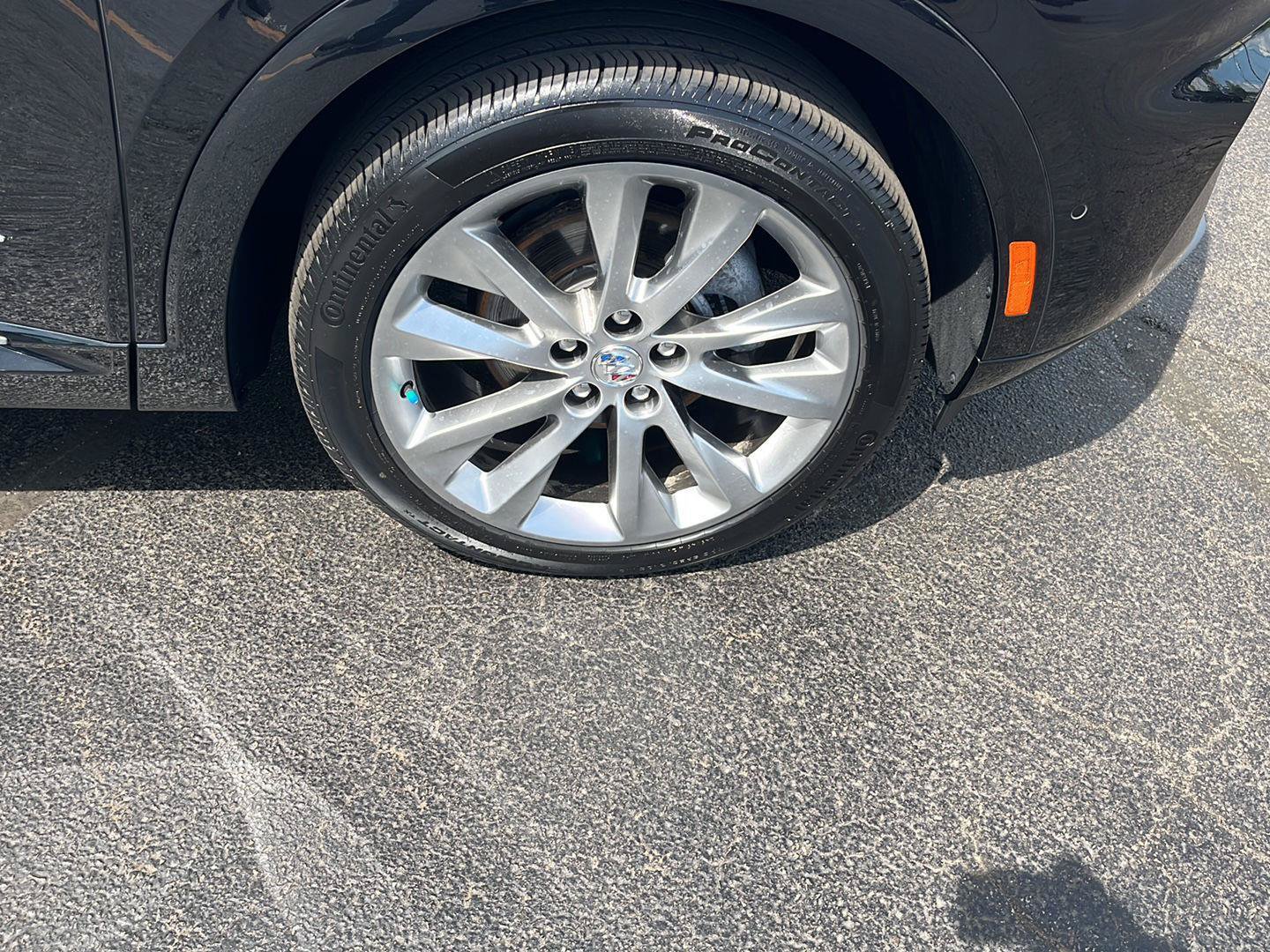 Used 2023 Buick Envision Avenir AWD/4WD image 33