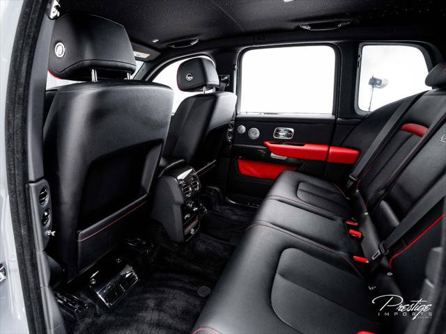 Used 2024 Rolls-Royce Cullinan Black Badge AWD/4WD image 41