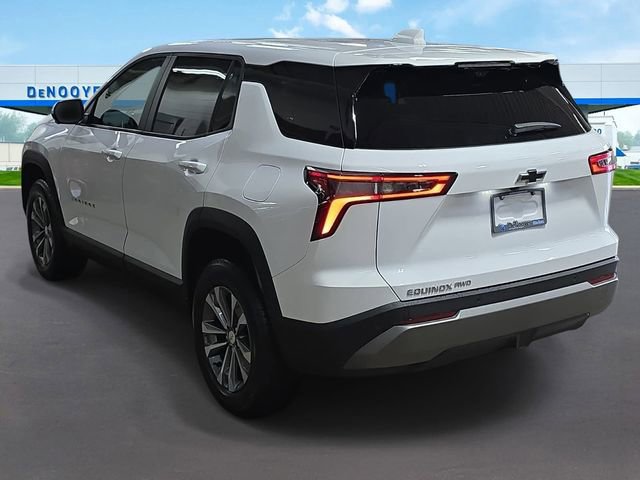 New 2026 Chevrolet Equinox LT w/ Convenience Package II AWD/4WD image 11