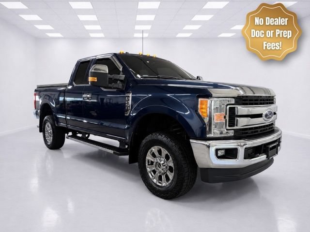 Used 2017 Ford F250 XLT w/ XLT Premium Package AWD/4WD image 2