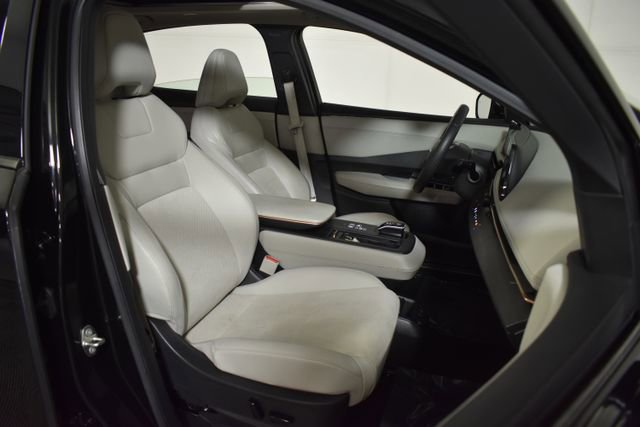Certified 2024 Nissan Ariya AWD image 37
