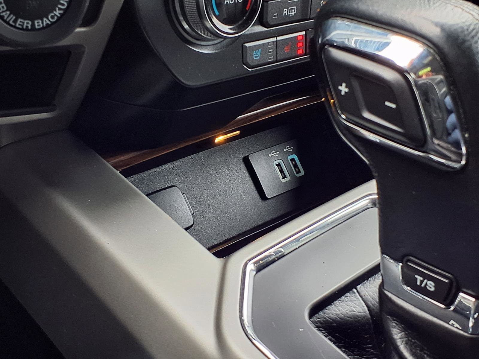 Used 2016 Ford F150 Lariat w/ Equipment Group 502A Luxury image 16